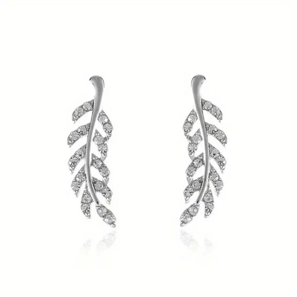Leaf Diamond Ear Crawler Ear Hugger Earrings - Picture 3 of 4